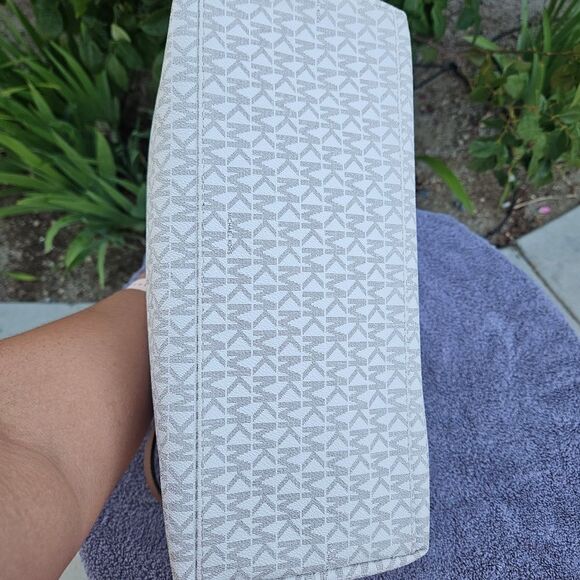 NWT Michael kors shoulder bag - Picture 3 of 15